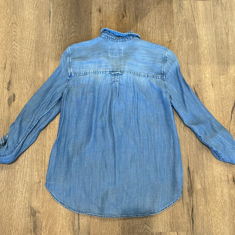 American Eagle Blue Button Up - image 3